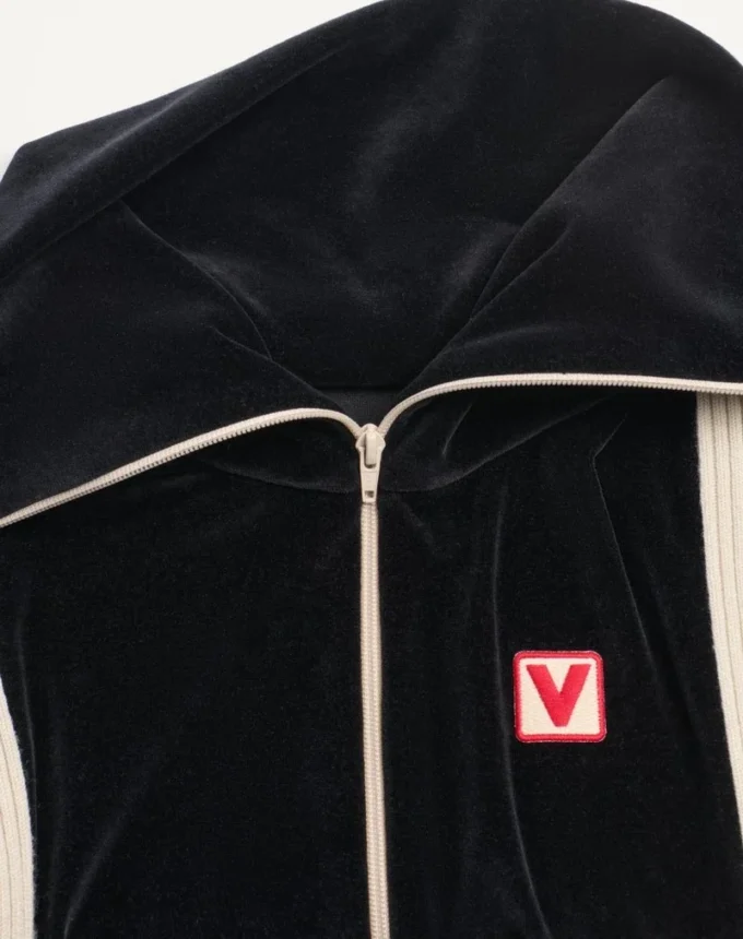 Chez Valentino Turtleneck Chenille Sweatshirt With Zipper And Patch