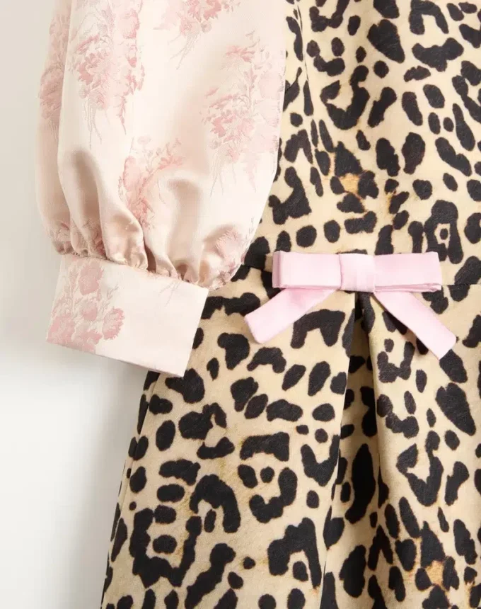 Crepe Couture Short Dress With Animalier Print Crepe Couture Short Dress With Animalier Print