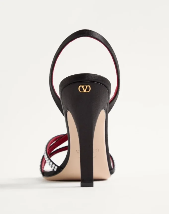 Dans Le Foyer Satin Sandal With Crystals 105Mm