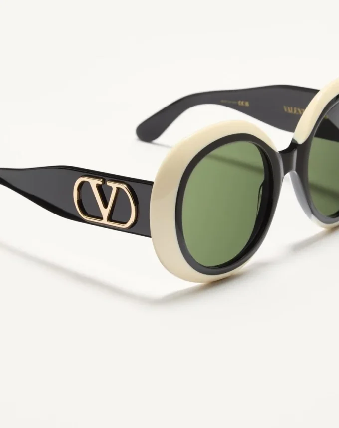 Dramatic Round 1960s Acetate Eyewear