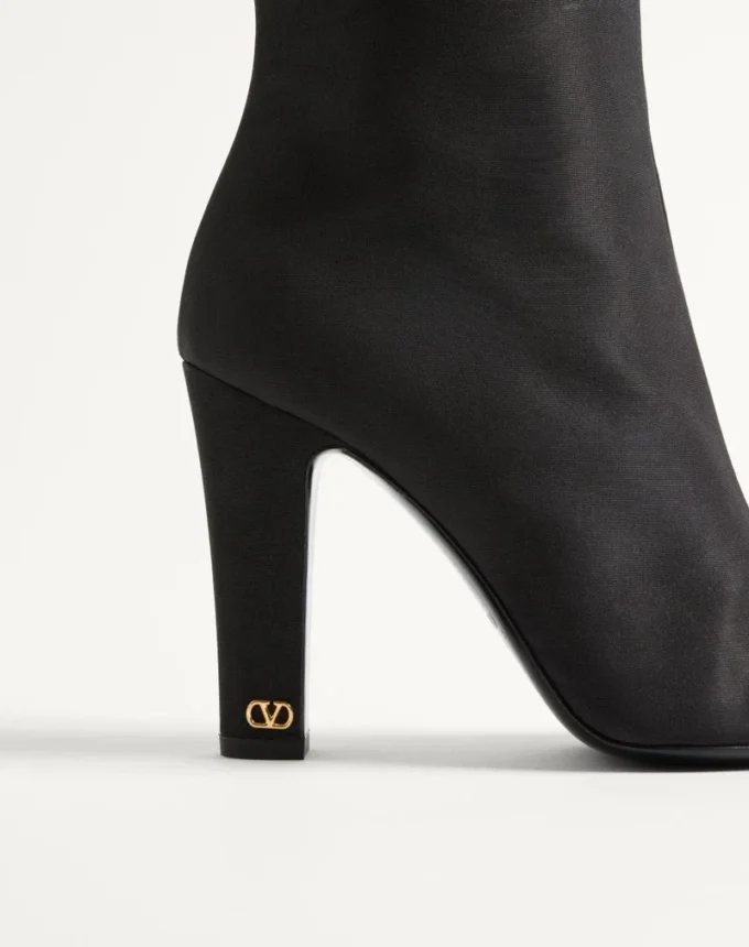 Hotty Shantung Fabric Boot With Feathers 100MM Hotty Shantung Fabric Boot With Feathers 100MM