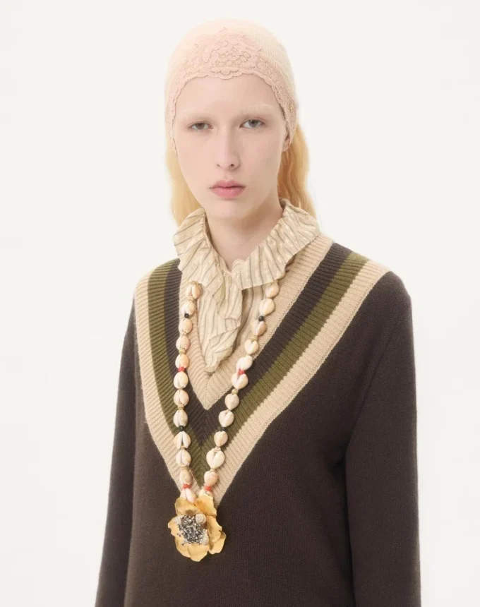 Jardin Aquatique Necklace In Metal, Fabric, Shells, Coral And Onyx