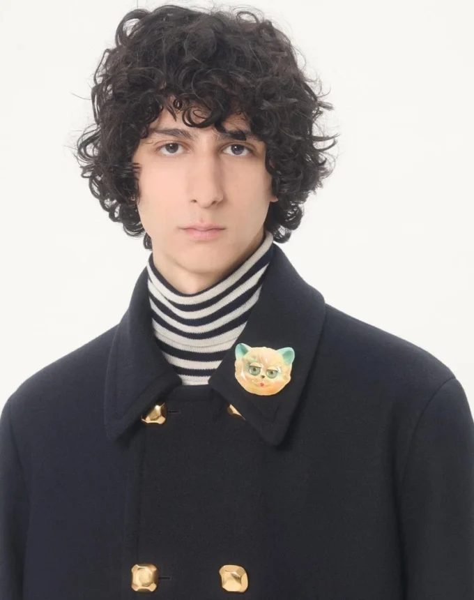 Le Chat De La Maison Plastic Brooch