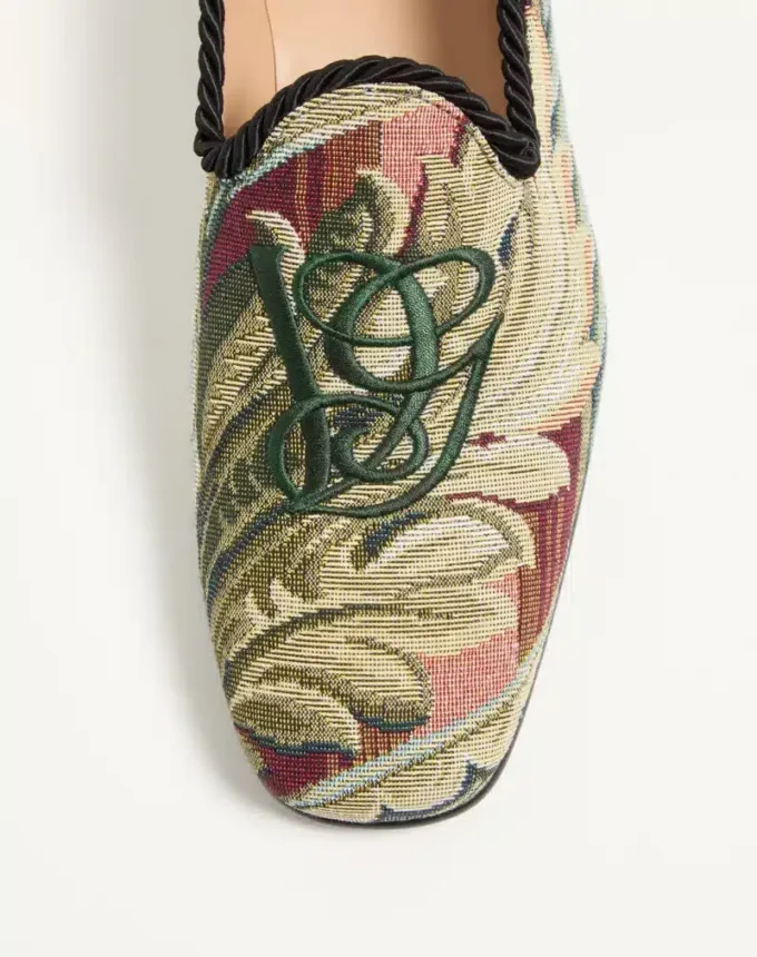 Les Alcôvettes Moccasin In Gobelin Fabric