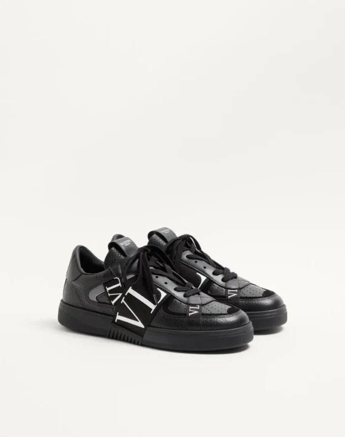 Low-Top Calfskin Vl7N Sneaker With Bands