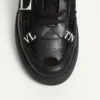 Low-Top Calfskin Vl7N Sneaker With Bands