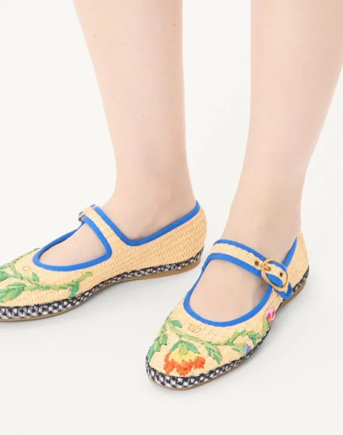 Mary-Jane Endouce Ballerina In Raffia With Floral Embroidery