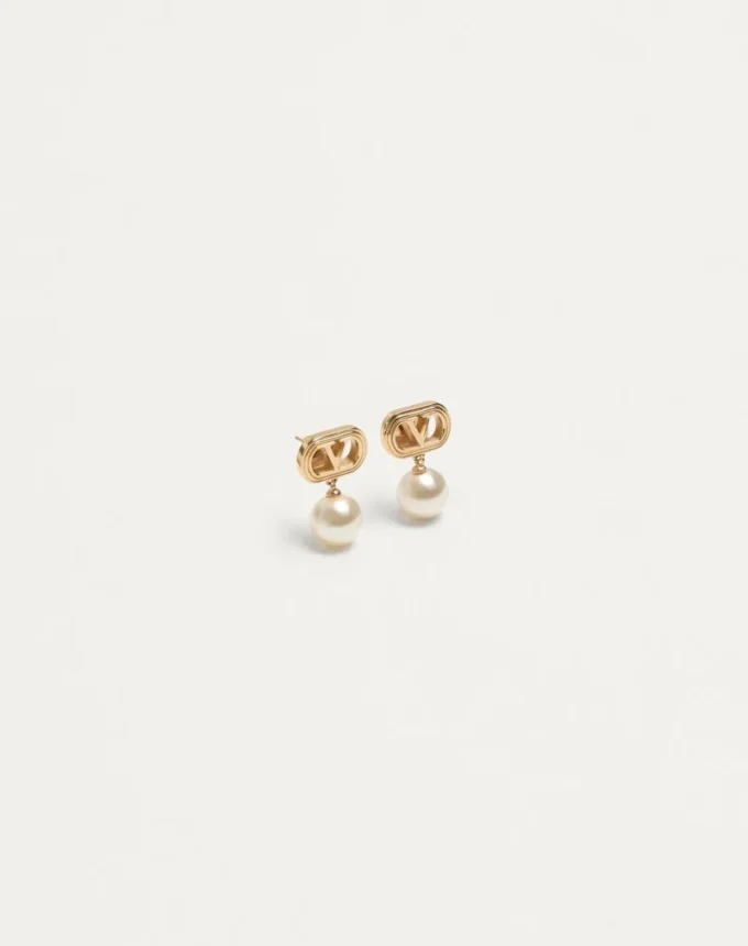 Ovalette Metal Earrings With Swarovski® Pearls Ovalette Metal Earrings With Swarovski® Pearls