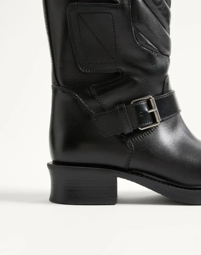 Rayons biker boot in Calfskin and Nappa Leather with Chevron Pattern 40mm