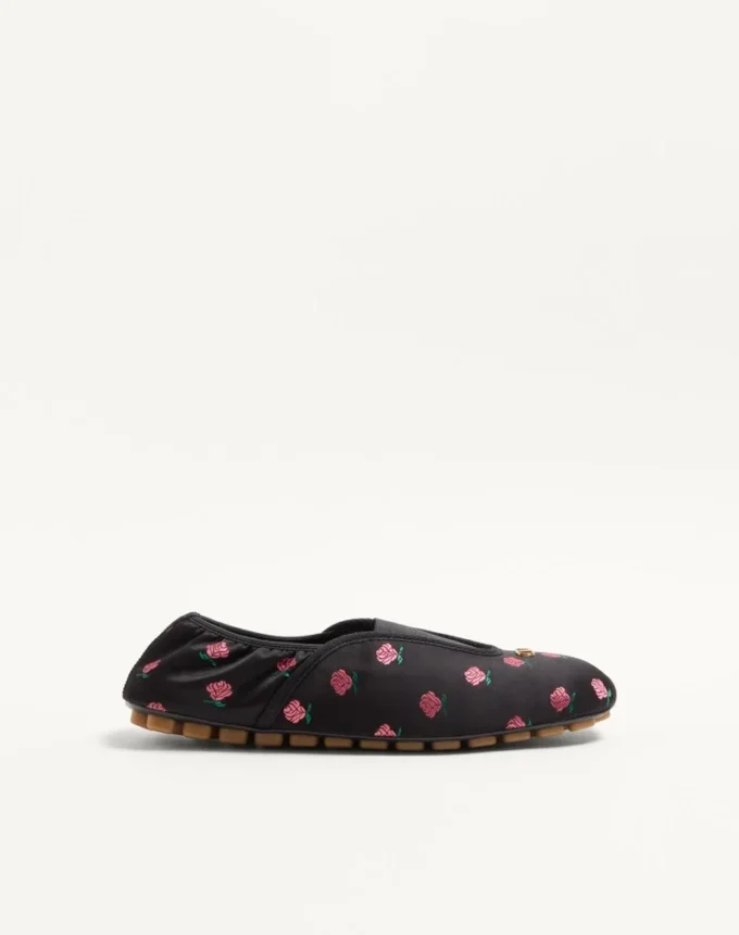 Rhytmika Slipper In Jacquard Rose Fabric