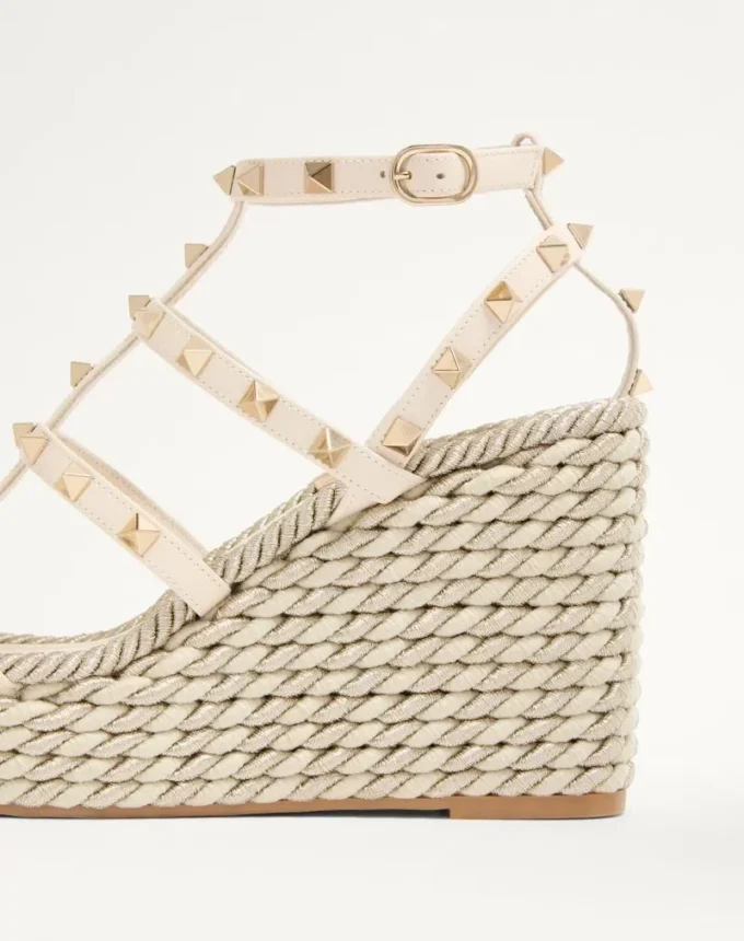 Rockstud Calfskin Wedge Sandal With Straps 95 Mm