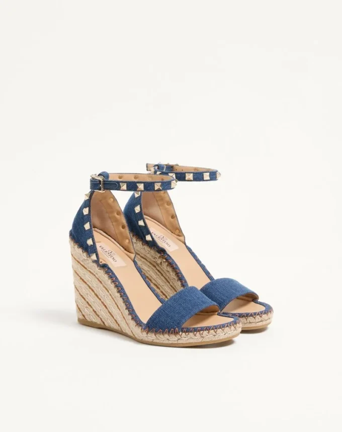 Rockstud Double Wedge Sandal In Denim 105Mm Rockstud Double Wedge Sandal In Denim 105Mm
