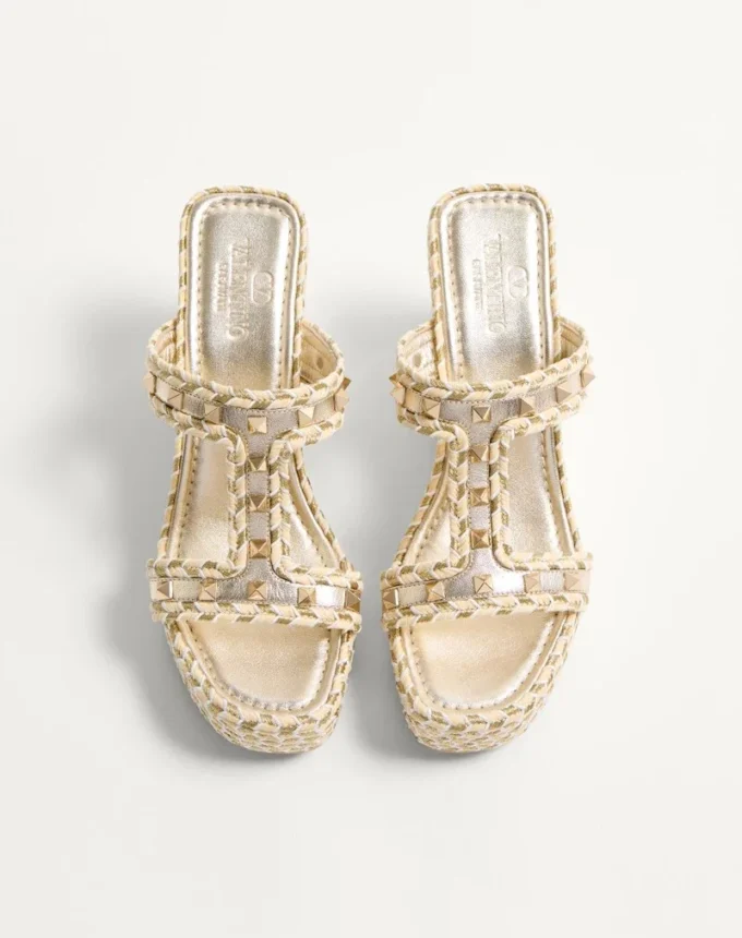 Rockstud Laminated Nappa Wedge Sandal 90 Mm