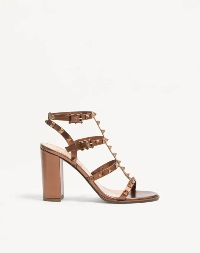Rockstud Metallic Calfskin Leather Ankle Strap Sandal 90 Mm