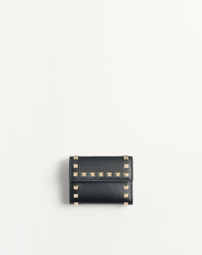 Rockstud Trifold Wallet In Grainy Calfskin Rockstud Trifold Wallet In Grainy Calfskin