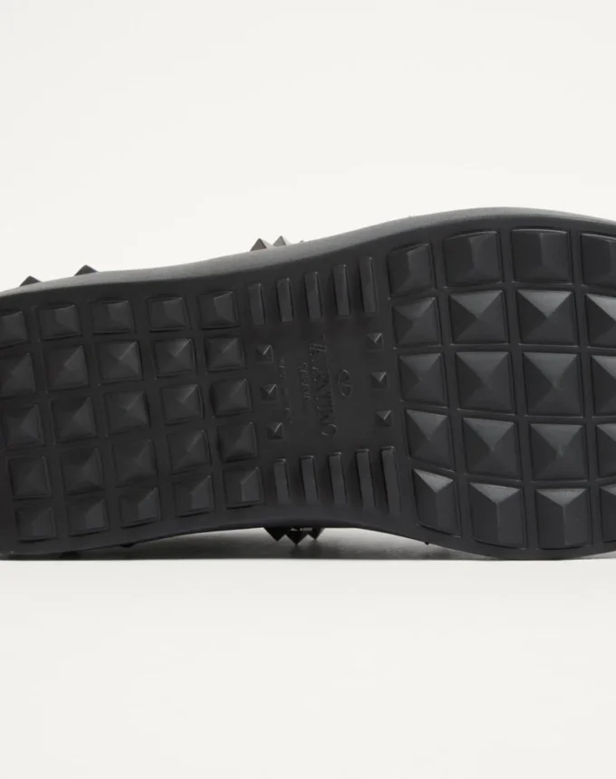 Rockstud Untitled Sneaker In Calfskin Leather