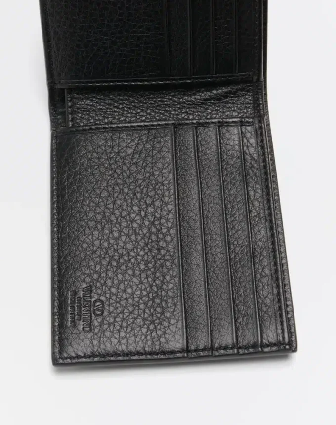 Rockstud Wallet In Grainy Calfskin