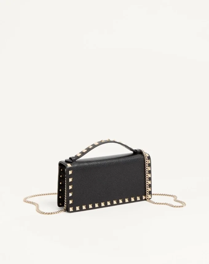 Rockstud Wallet With Chain In Grainy Calfskin