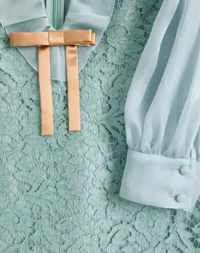 Short Dress In Heavy Lace Short Dress In Heavy Lace