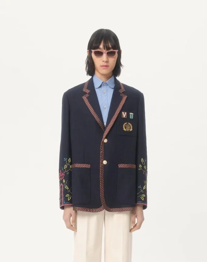 Single-Breasted Linen Jacket With Beaded Embroidery And Patches Single-Breasted Linen Jacket With Beaded Embroidery And Patches