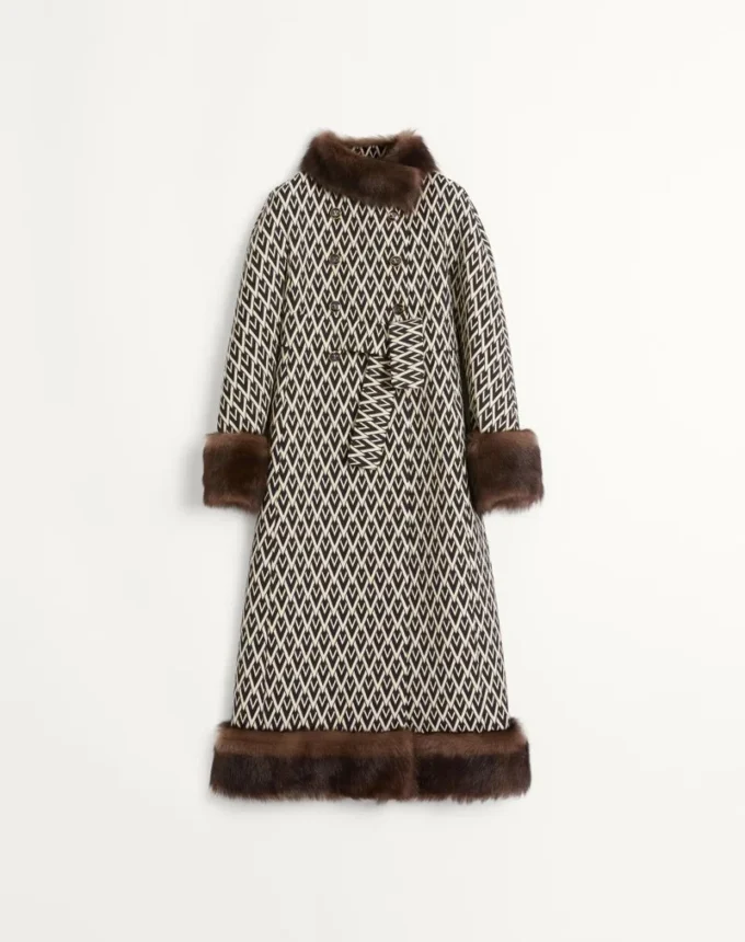 Toute La V Jacquard Coat