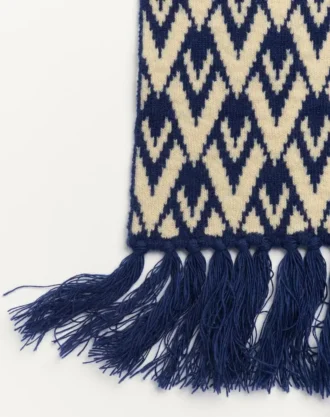 Toute La V Knitted Wool Scarf
