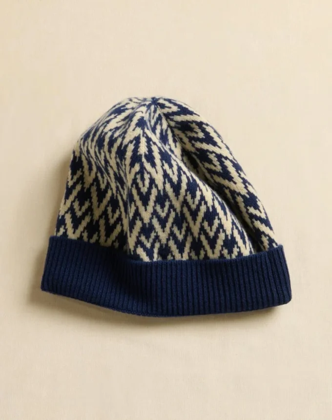 Toute La V Signature Knitted Wool Beanie
