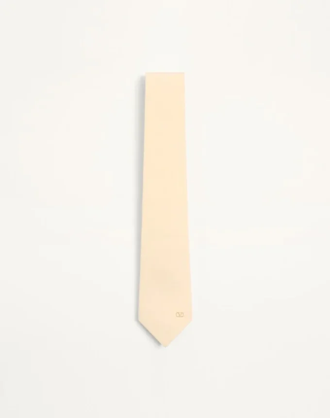 Valentie Silk Tie with VLogo Signature Detail