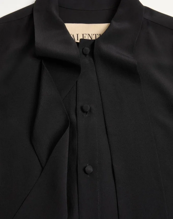 Valentino Crepe De Chine Silk Shirt With Scarf Collar Valentino Crepe De Chine Silk Shirt With Scarf Collar