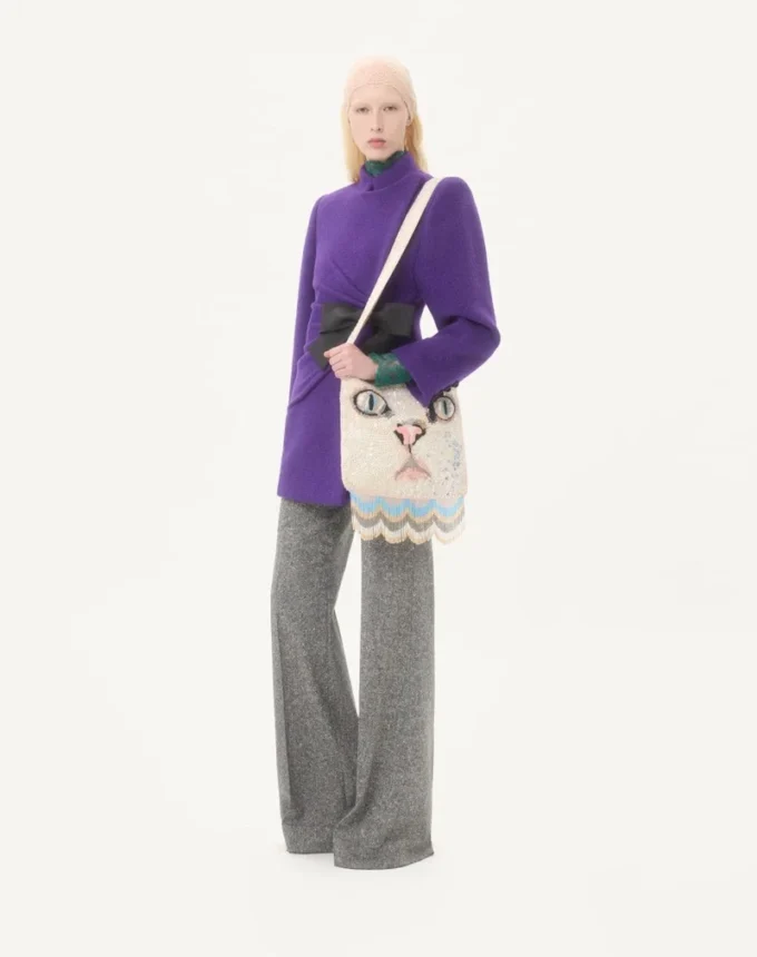 Valentino Garavani Le Chat De La Maison Embroidered Shoulder Bag With Fringes Valentino Garavani Le Chat De La Maison Embroidered Shoulder Bag With Fringes