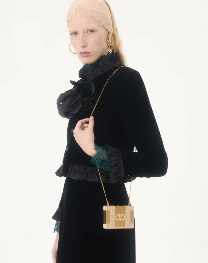 Valentino Garavani Minaumorphe Minaudière In Metal With Swarovski® Crystals And Satin Case Valentino Garavani Minaumorphe Minaudière In Metal With Swarovski® Crystals And Satin Case