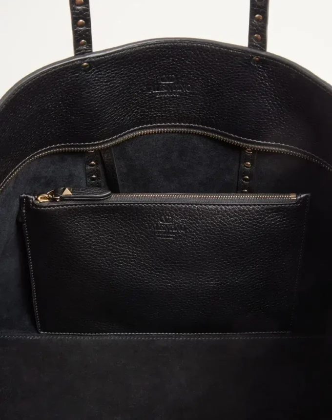 Valentino Garavani Rockstud Shopping Bag In Grainy Calfskin