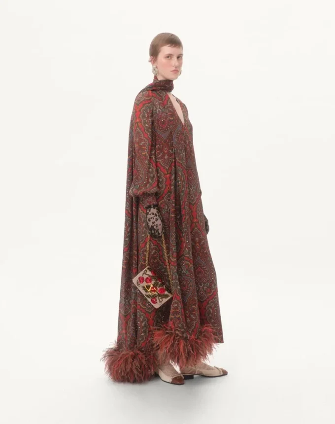 Valentino Garavani Vain Embroidered Shoulder Clutch With Cherryfic Pattern