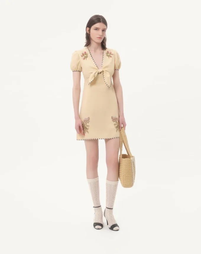 Valentino Garavani Viva Superstar Medium Shopping Bag In Raffia