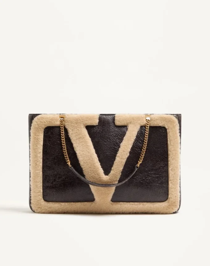 Valentino Garavani Viva Superstar Medium Shopping Bag In Shearling.
