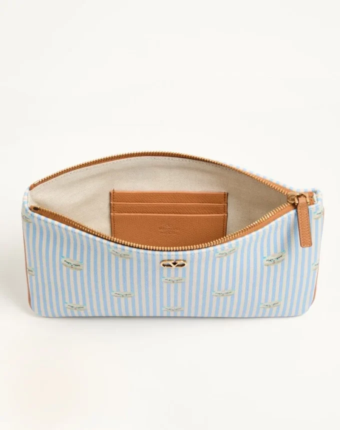 Valentino Garavani VLogo Signature pouch in grainy calfskin with Le Chat de la Maison print Valentino Garavani VLogo Signature pouch in grainy calfskin with Le Chat de la Maison print