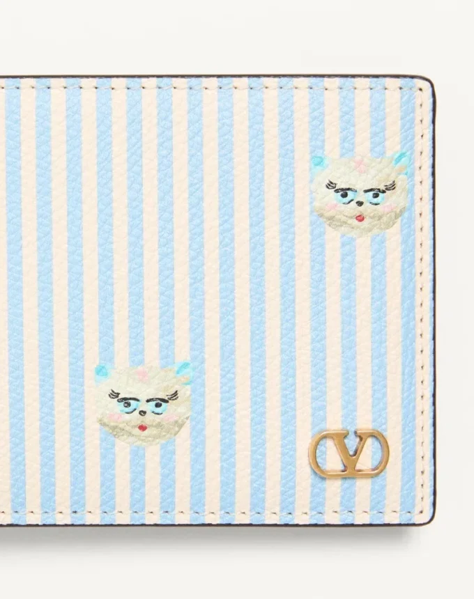 Valentino Garavani Vlogo Signature Wallet in grainy calfskin with Le Chat De La Maison print