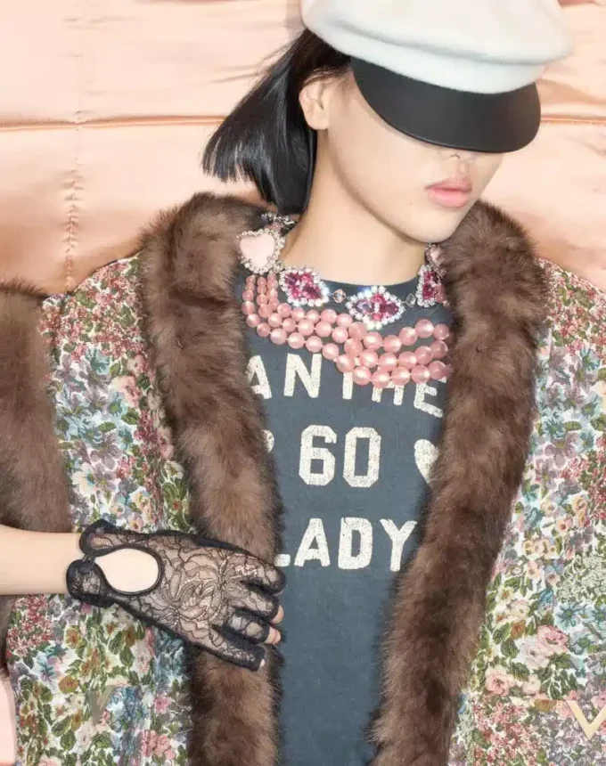 Valentino Garavani VLogo Signature Wool Cap with Leather Visor