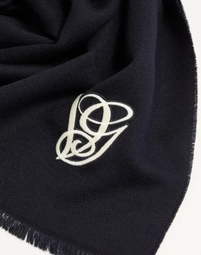 VG Wool Scarf With Embroidery