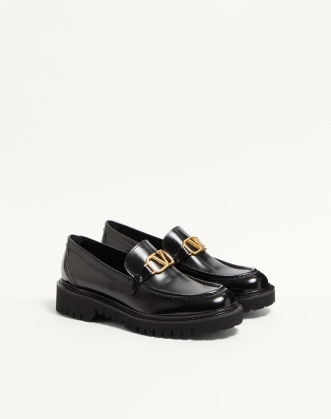 Vlogo Signature Calfskin Loafer