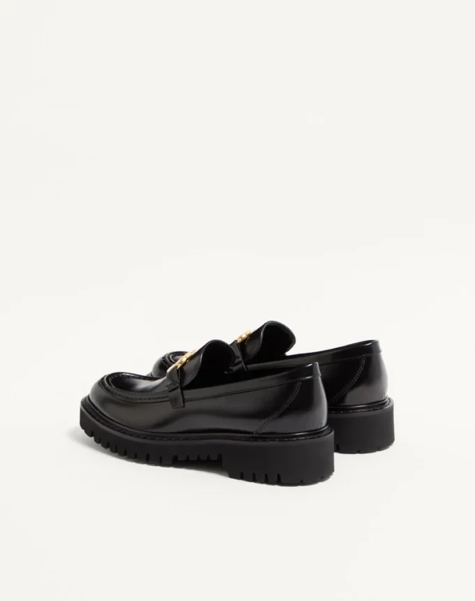 Vlogo Signature Calfskin Loafer