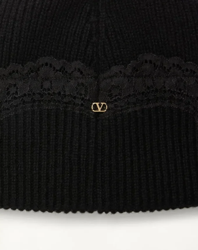 VLogo Signature Cashmere And Lace Beanie