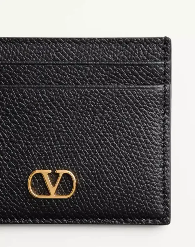 VLogo Signature Grainy Calfskin Card Holder