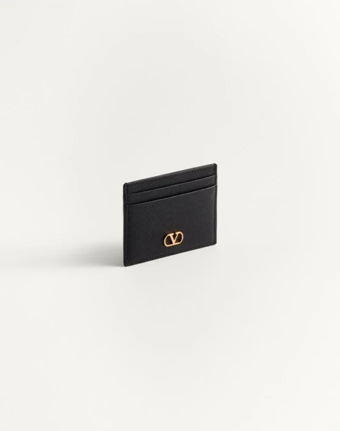 VLogo Signature Grainy Calfskin Card Holder