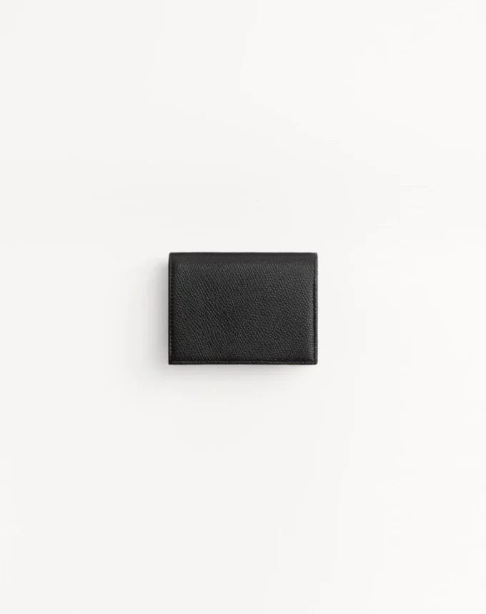 VLogo Signature Grainy Calfskin Wallet