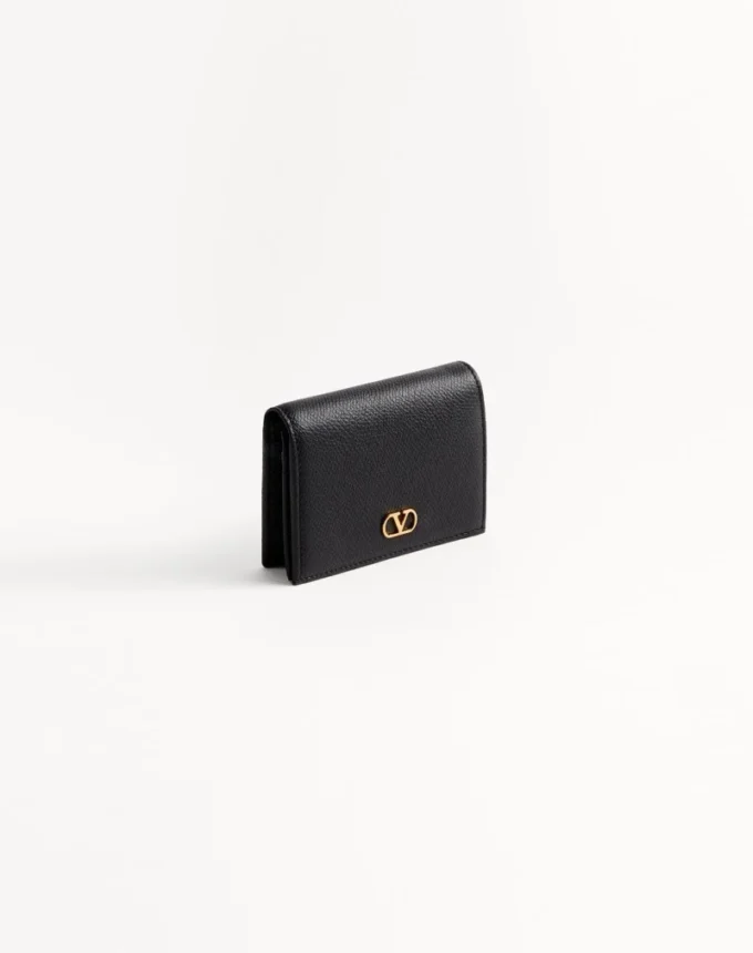 VLogo Signature Grainy Calfskin Wallet