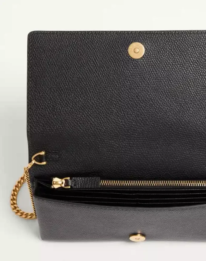 VLogo Signature Grainy Calfskin Wallet With Chain