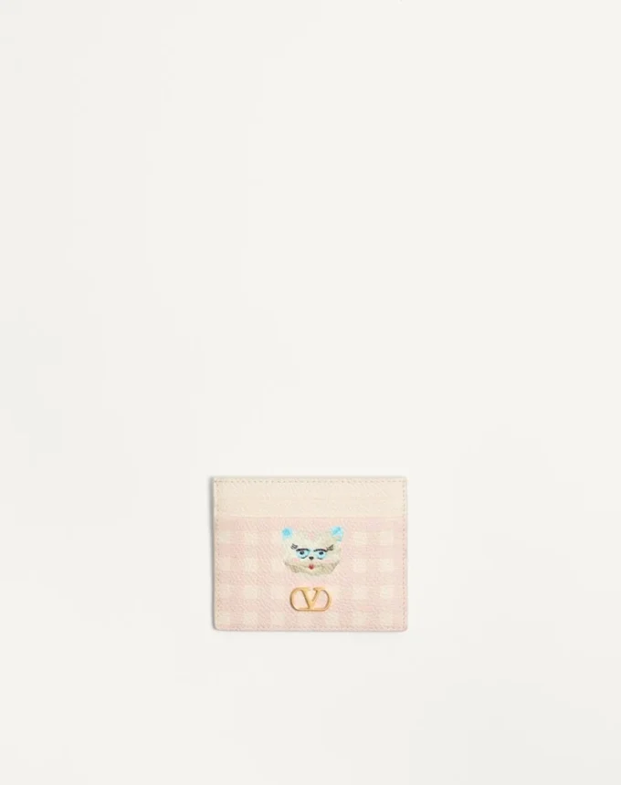 Vlogo Signature Le Chat De La Maison Cardholder in grainy calfskin Vlogo Signature Le Chat De La Maison Cardholder in grainy calfskin