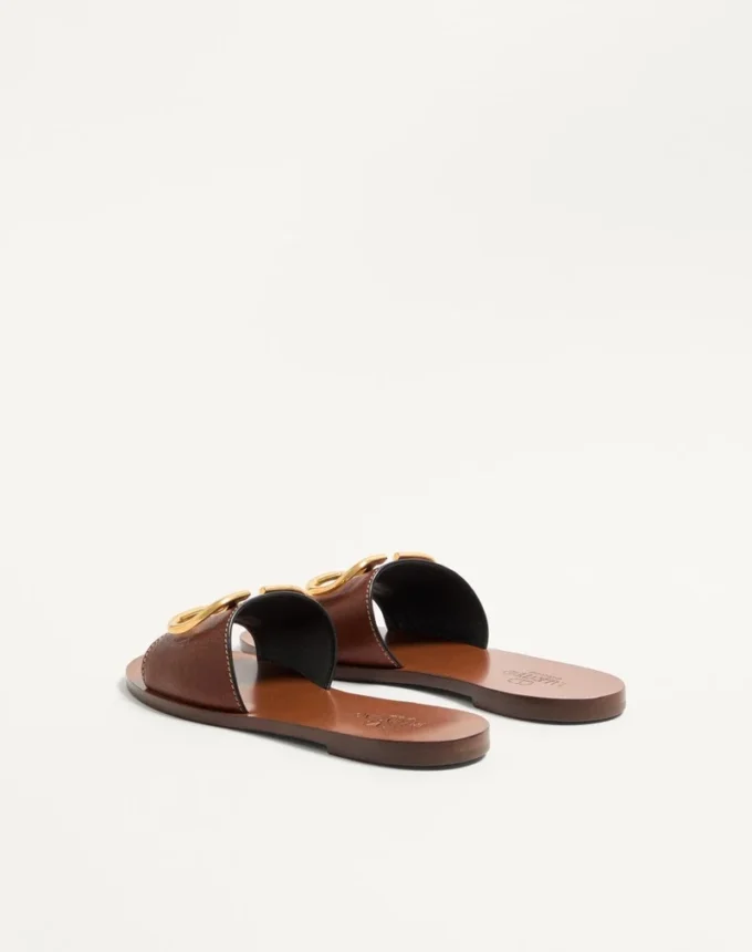 Vlogo Signature Slide Sandal In Grainy Cowhide With Accessory