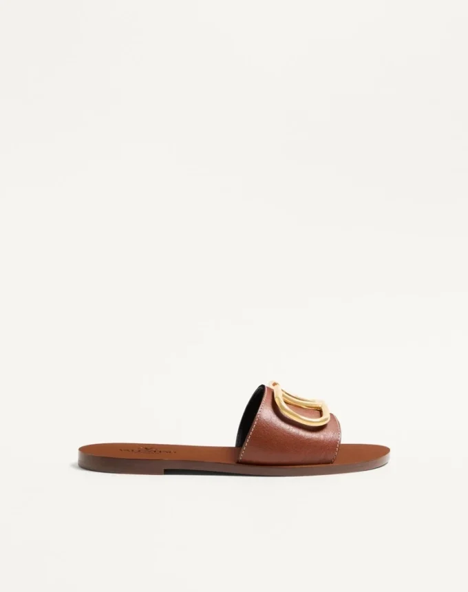 Vlogo Signature Slide Sandal In Grainy Cowhide With Accessory